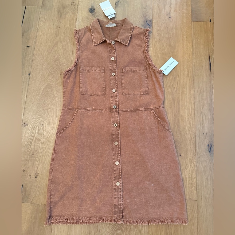 eesome Rust Button-Front Sleeveless Denim Dress